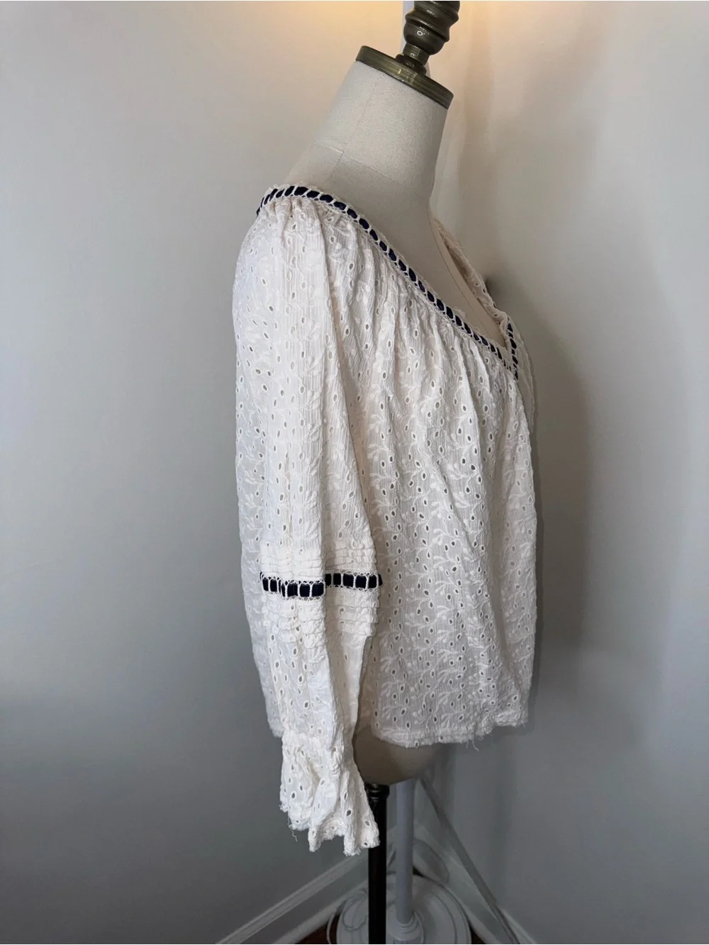 Free People Women’s Medium White Black Darcy Eyelet Blouse Crop Top
